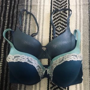 Victoria’s Secret bras